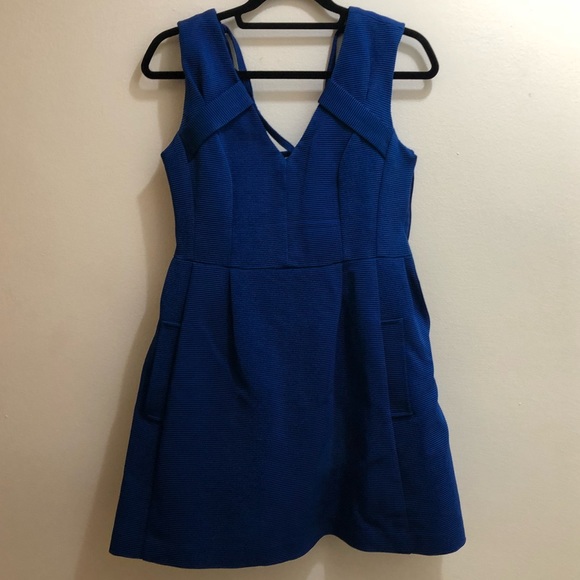 Nanette Lepore Dress Size 6 - Picture 4 of 4